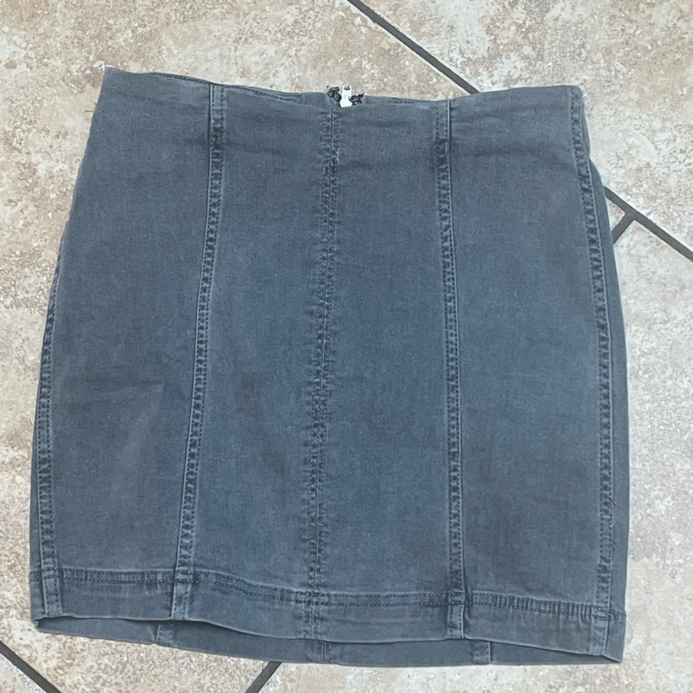 The Free People Modern Femme Washed Grey Denim Mini Skirt Size 4